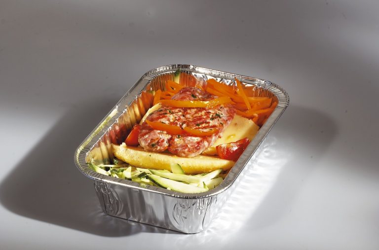 Dlaczego przemysł mięsny stawia na foremki aluminiowe?